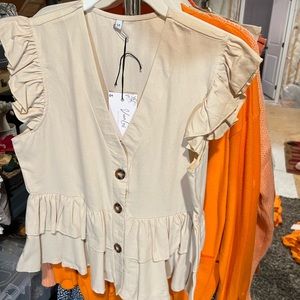 Boutique top size small NWT